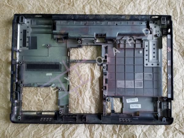 Нижня частина Lenovo Thinkpad Edge E420